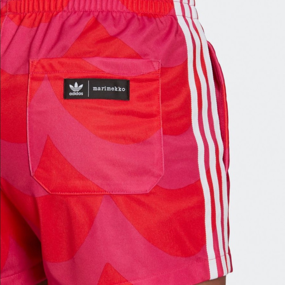 Marimekko & adidas collaboration shorts pink red S